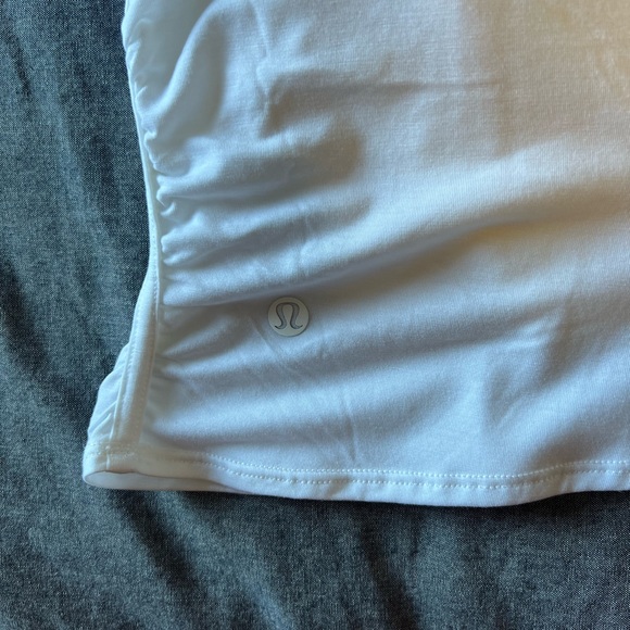 Lululemon tank.white no sleeves *NEW* never worn - Picture 3 of 7